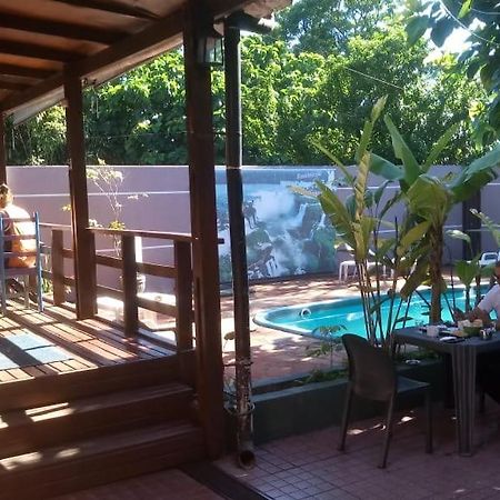 Residencial Noelia Hostel Puerto Iguazú Dış mekan fotoğraf