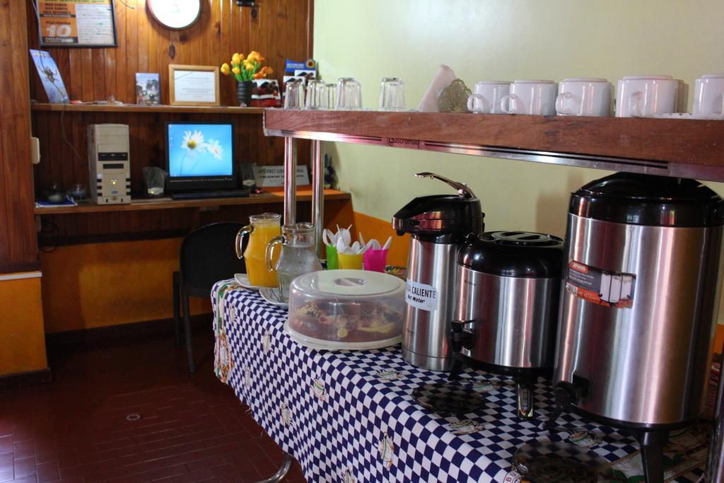 Residencial Noelia Hostel Puerto Iguazú Dış mekan fotoğraf
