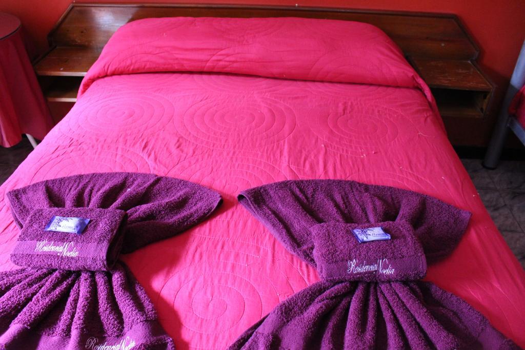 Residencial Noelia Hostel Puerto Iguazú Dış mekan fotoğraf