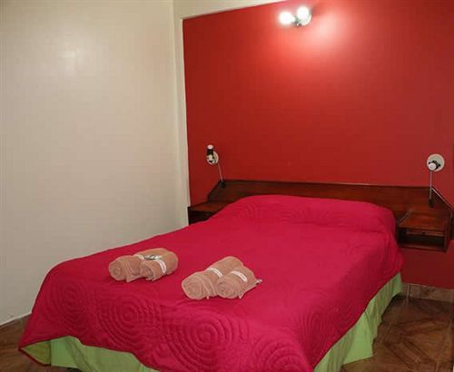 Residencial Noelia Hostel Puerto Iguazú Dış mekan fotoğraf
