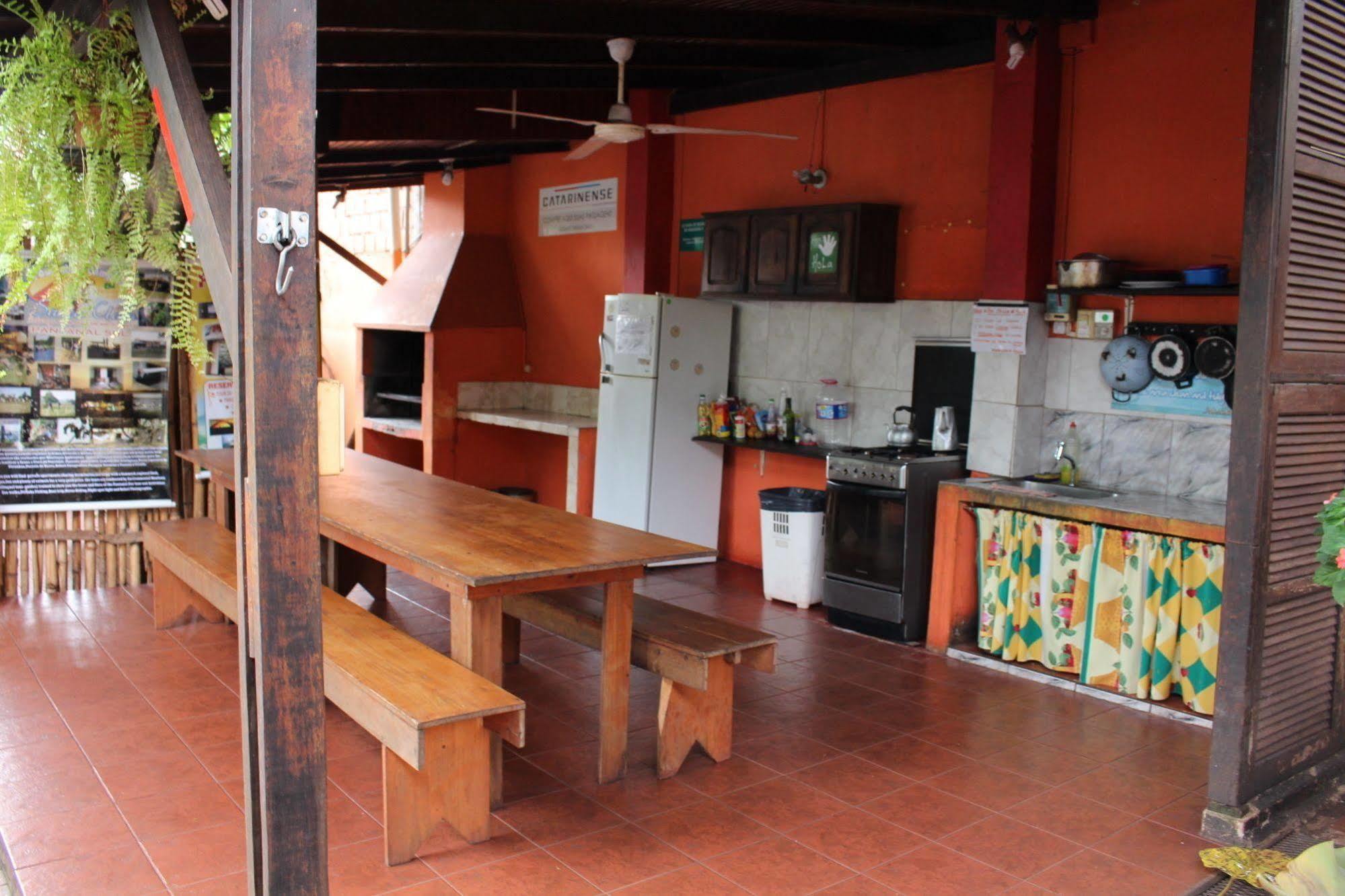 Residencial Noelia Hostel Puerto Iguazú Dış mekan fotoğraf