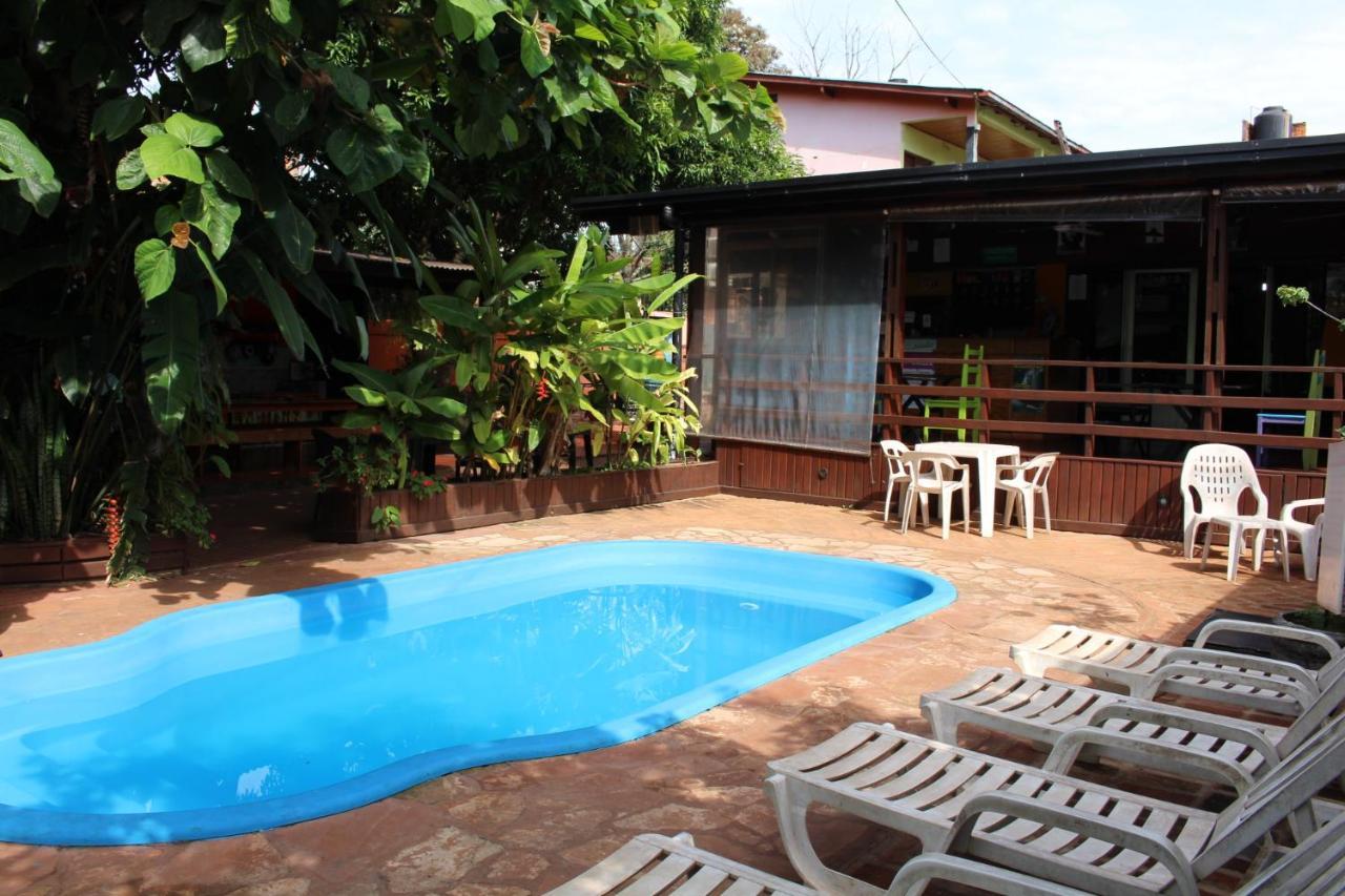 Residencial Noelia Hostel Puerto Iguazú Dış mekan fotoğraf